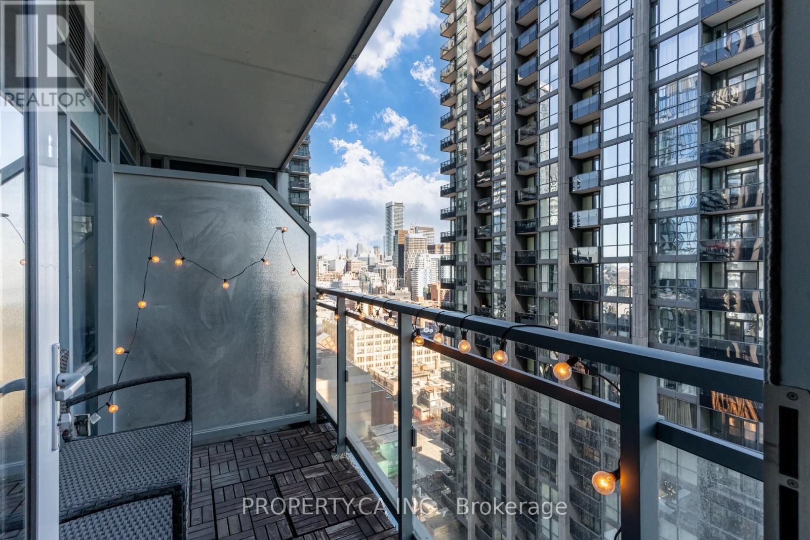 1908 - 21 Widmer Street, Toronto, Ontario  M5V 0B8 - Photo 15 - C12642626