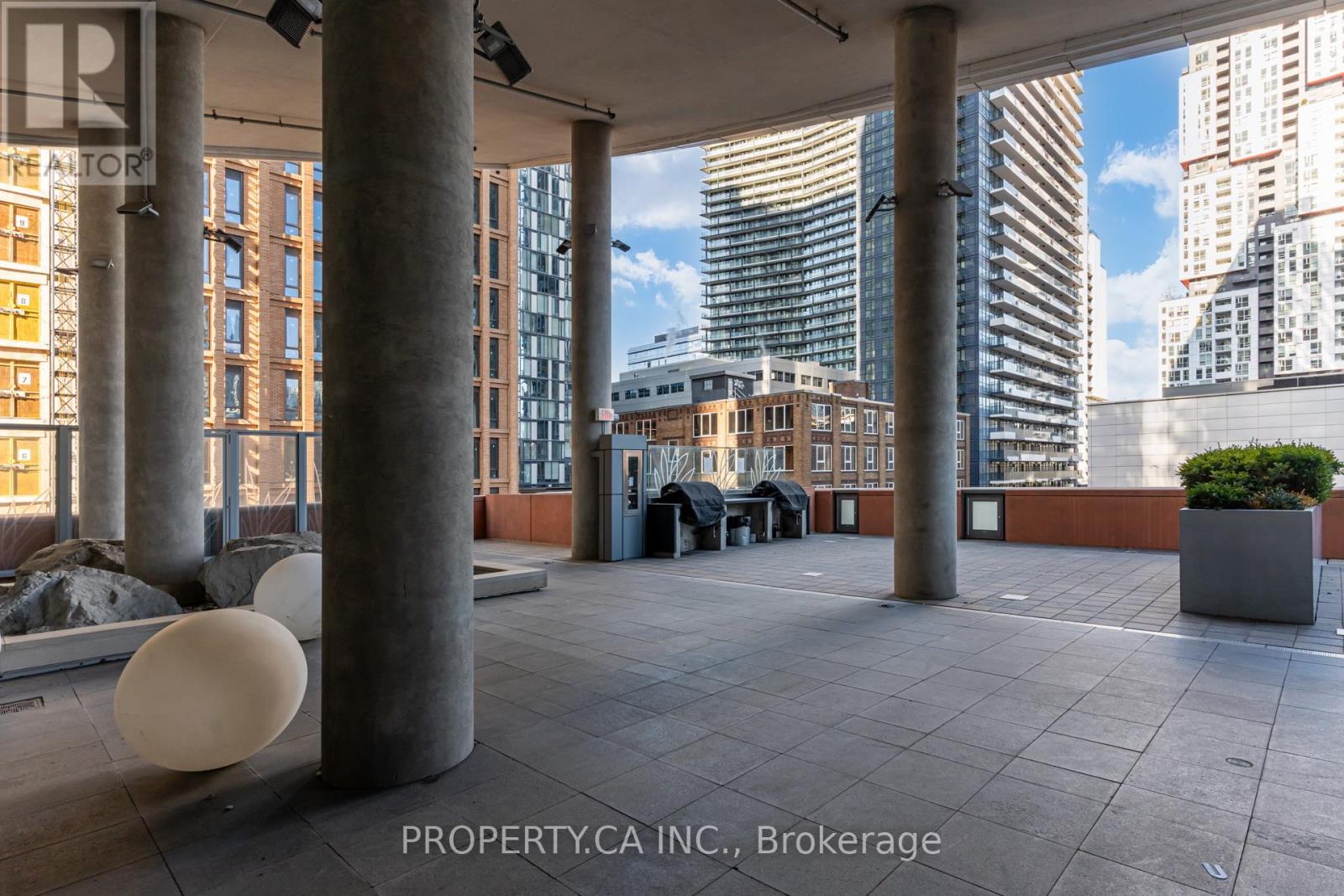 1908 - 21 Widmer Street, Toronto, Ontario  M5V 0B8 - Photo 25 - C12642626