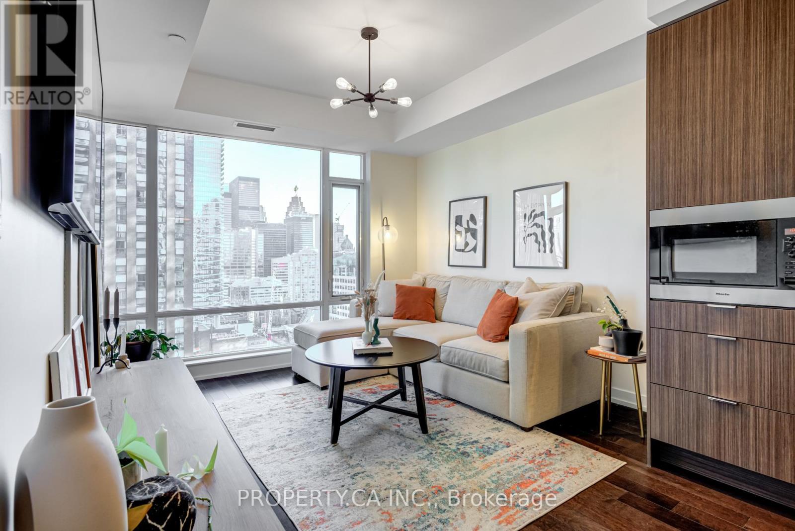 1908 - 21 Widmer Street, Toronto, Ontario  M5V 0B8 - Photo 5 - C12642626