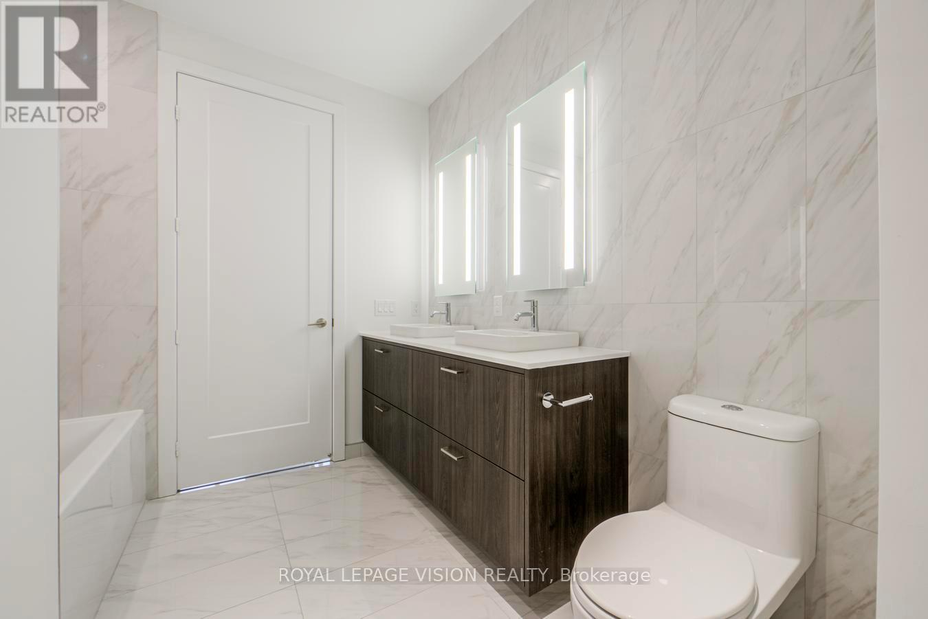 702 - 480 Front Street W, Toronto, Ontario  M5V 0V6 - Photo 29 - C12642630