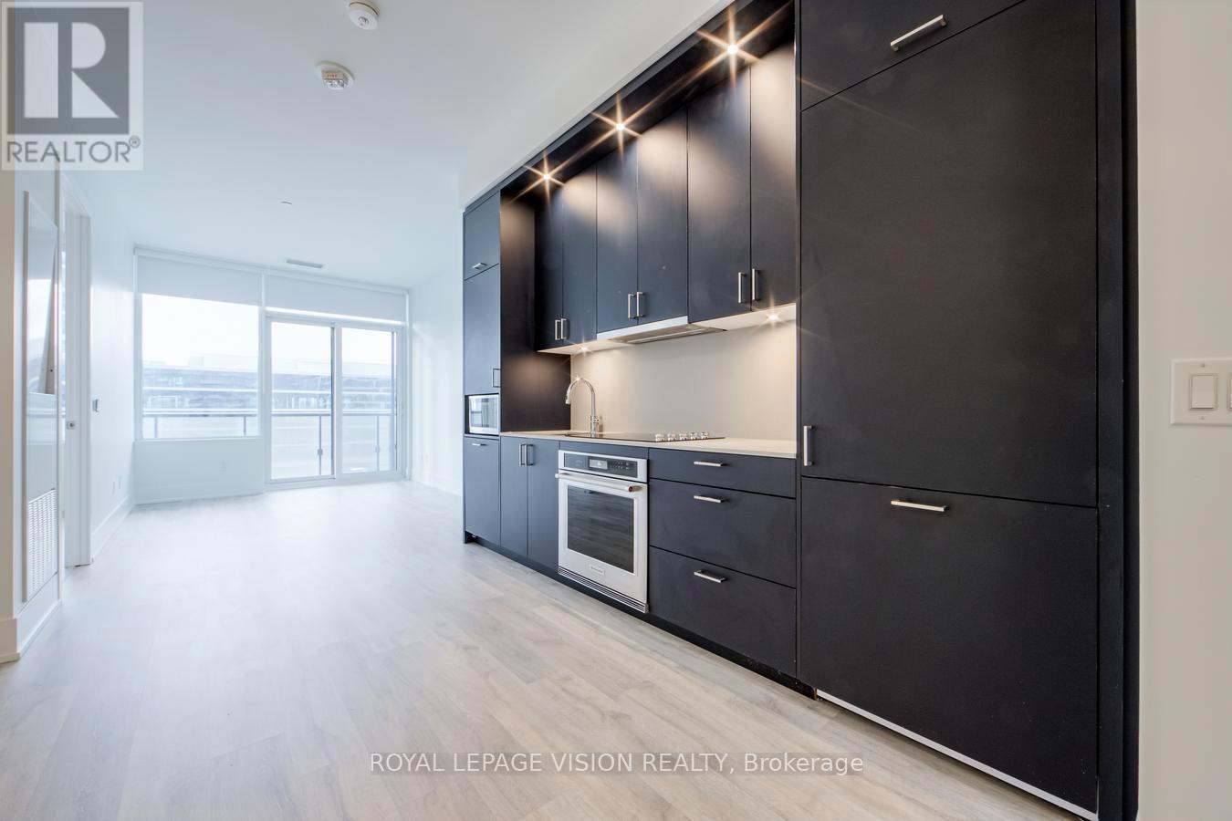 702 - 480 Front Street W, Toronto, Ontario  M5V 0V6 - Photo 3 - C12642630