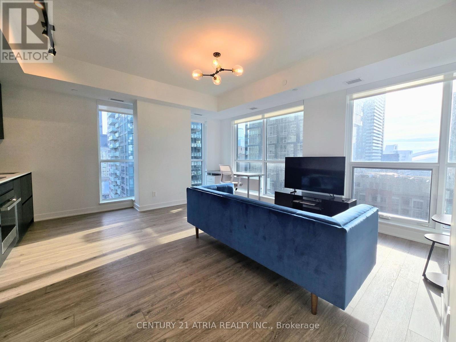 1902 - 327 King Street, Toronto, Ontario  M5V 0W7 - Photo 12 - C12642660