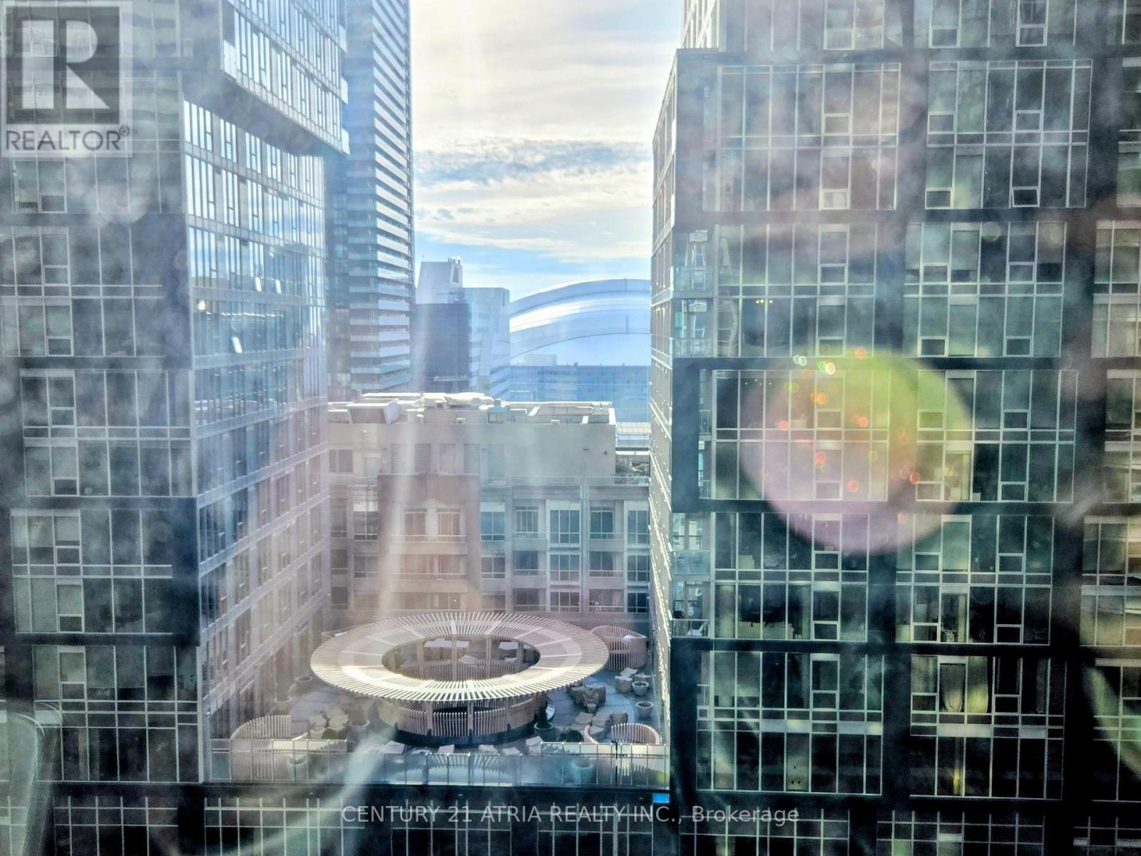 1902 - 327 King Street, Toronto, Ontario  M5V 0W7 - Photo 19 - C12642660