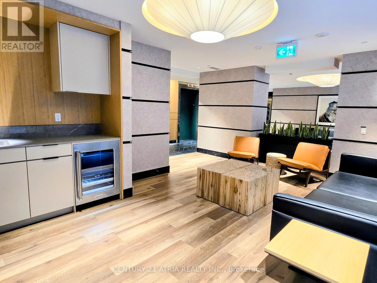 1902 - 327 King Street, Toronto, Ontario  M5V 0W7 - Photo 23 - C12642660