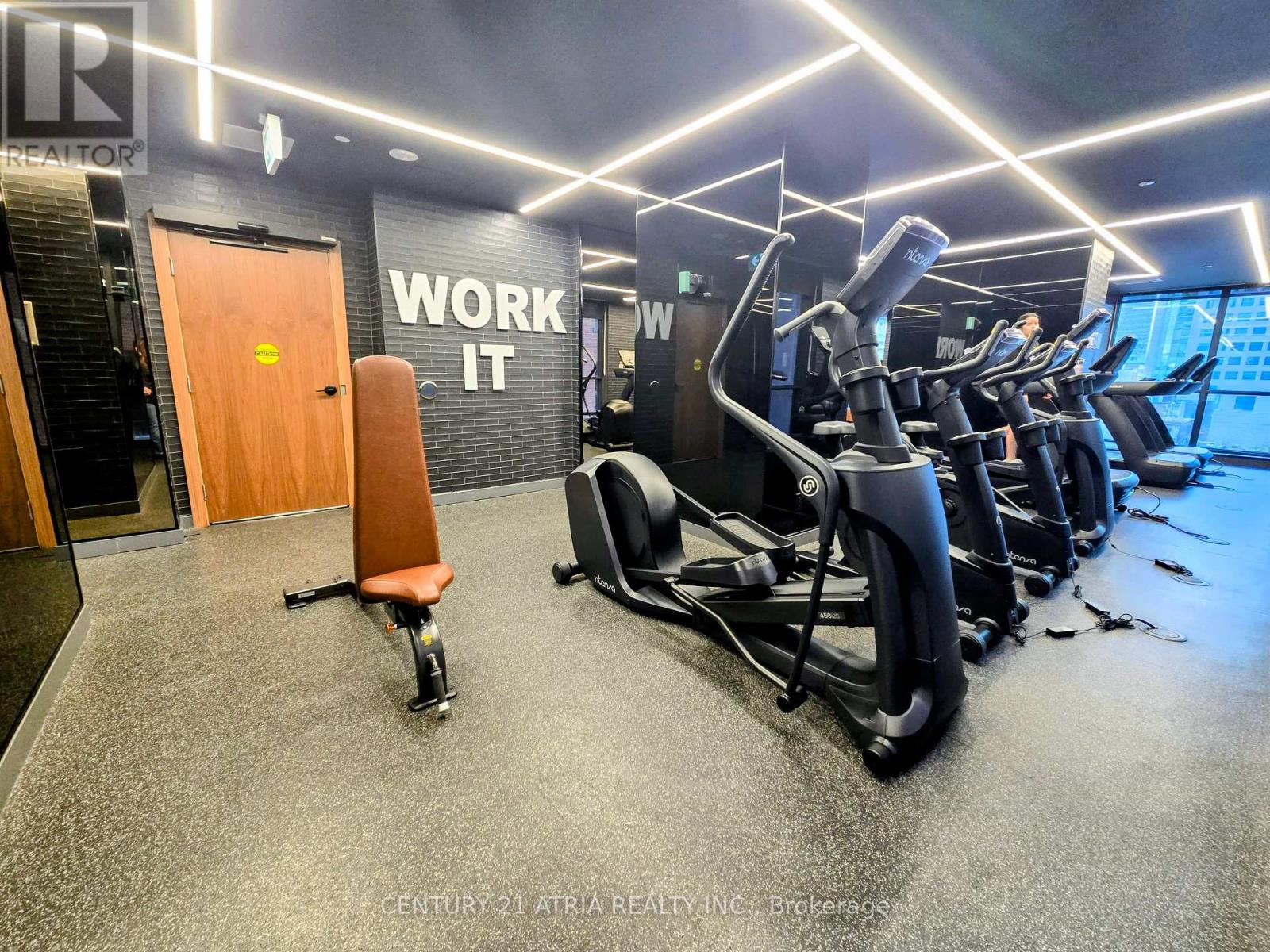 1902 - 327 King Street, Toronto, Ontario  M5V 0W7 - Photo 27 - C12642660