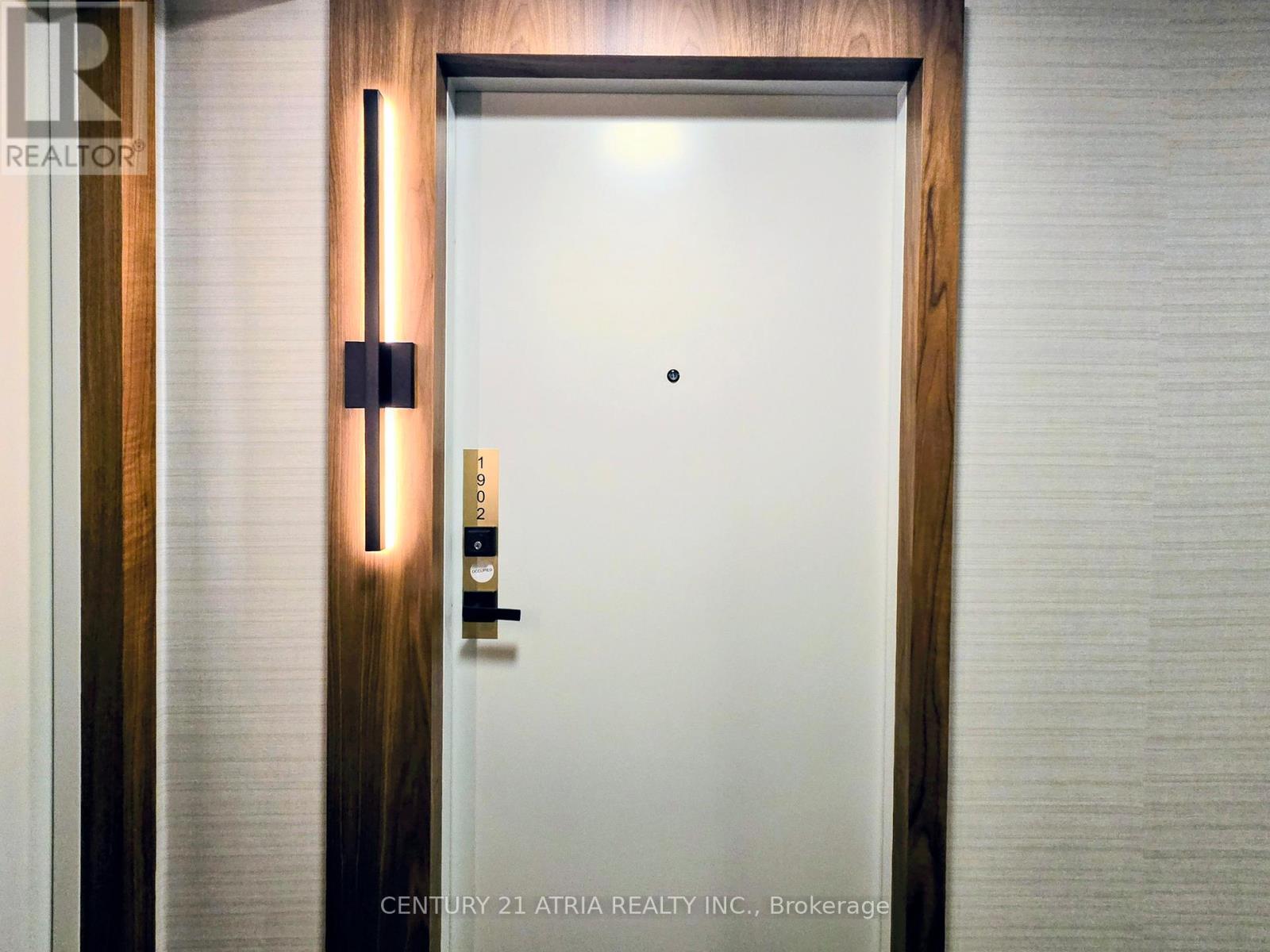 1902 - 327 King Street, Toronto, Ontario  M5V 0W7 - Photo 5 - C12642660