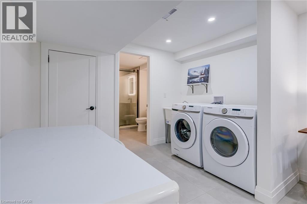 6461 Dickenson Road E, Mount Hope, Ontario  L0R 1W0 - Photo 31 - 40765619