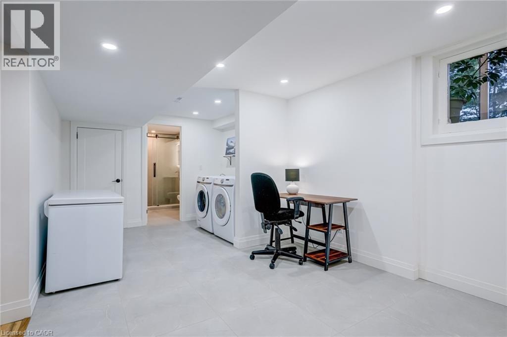 6461 Dickenson Road E, Mount Hope, Ontario  L0R 1W0 - Photo 24 - 40765619