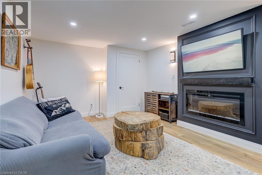 6461 Dickenson Road E, Mount Hope, Ontario  L0R 1W0 - Photo 25 - 40765619