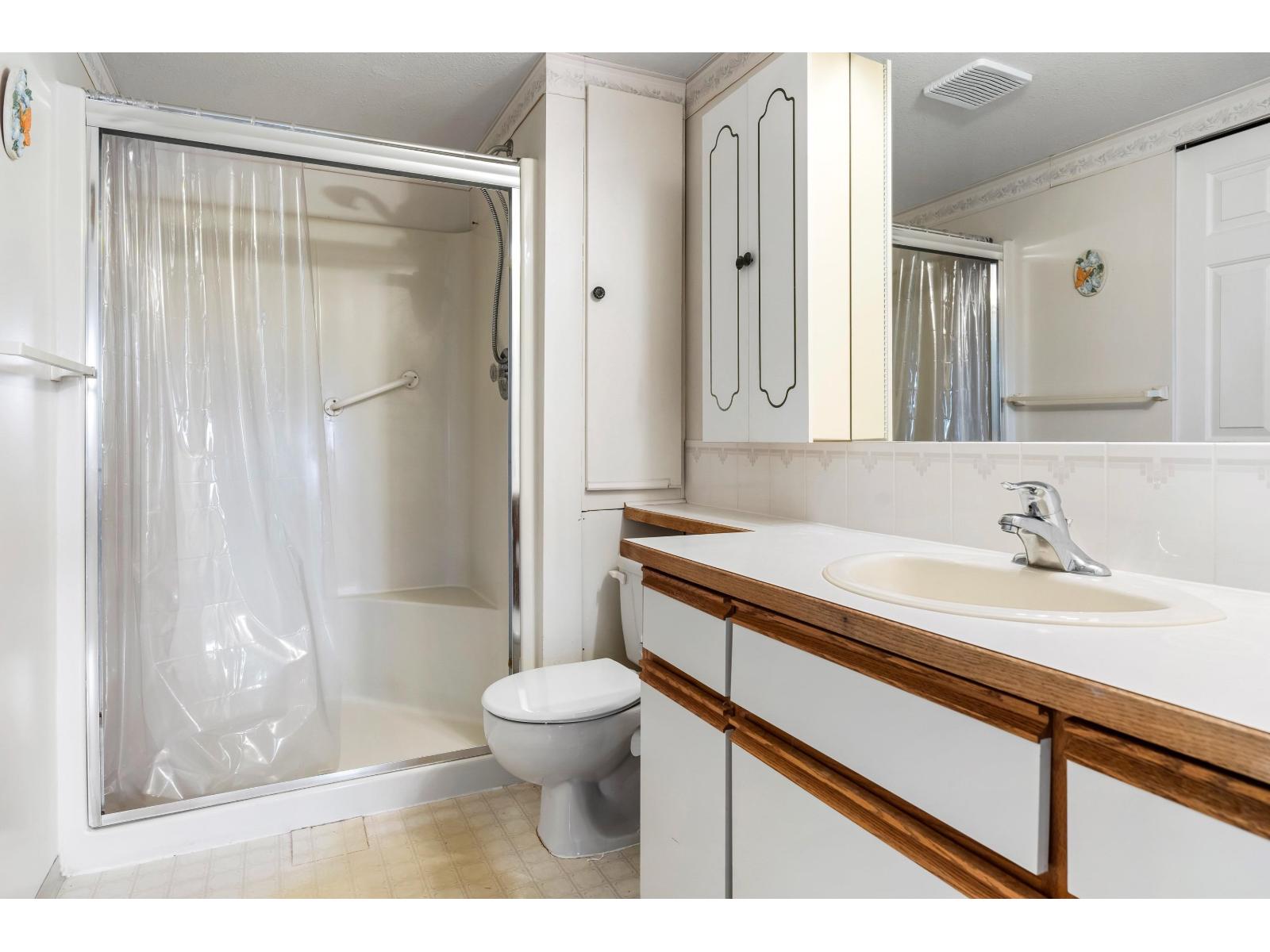 202 33233 E Bourquin Crescent, Abbotsford, British Columbia  V2S 1Y2 - Photo 21 - R3074356