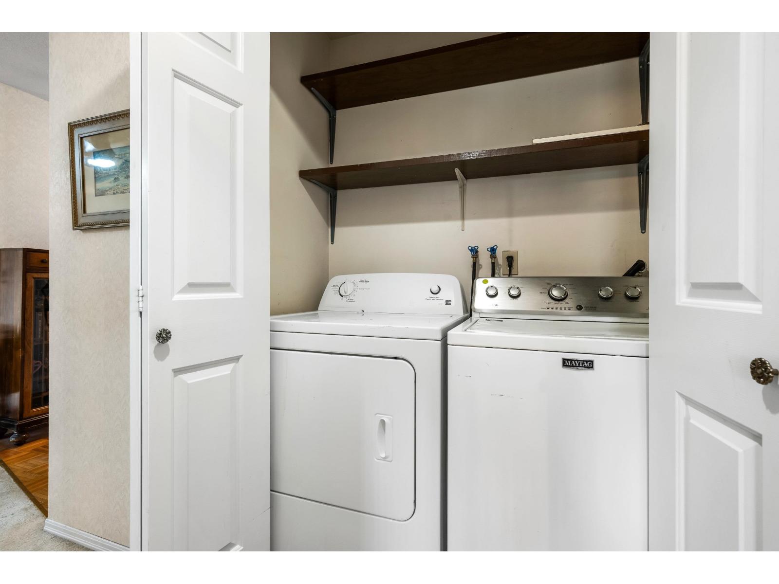 202 33233 E Bourquin Crescent, Abbotsford, British Columbia  V2S 1Y2 - Photo 25 - R3074356