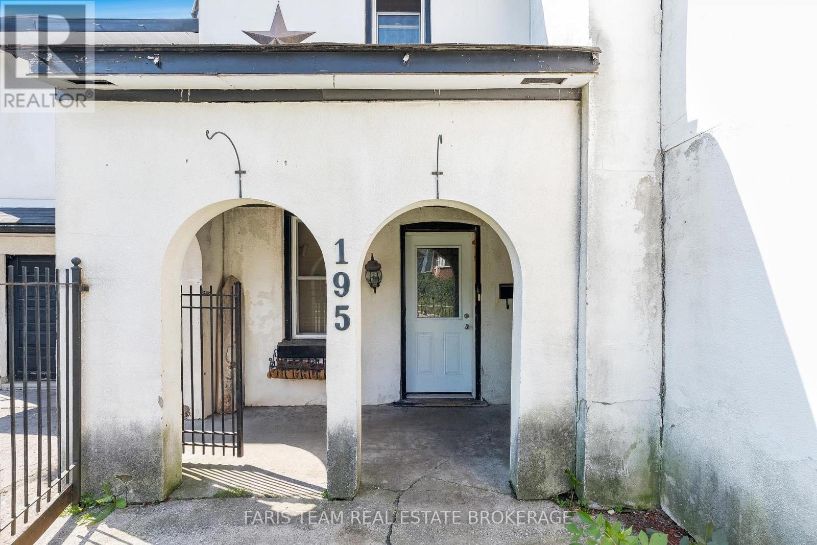 195 Nottawasaga Street, Orillia, Ontario  L3V 3K2 - Photo 4 - S12613778