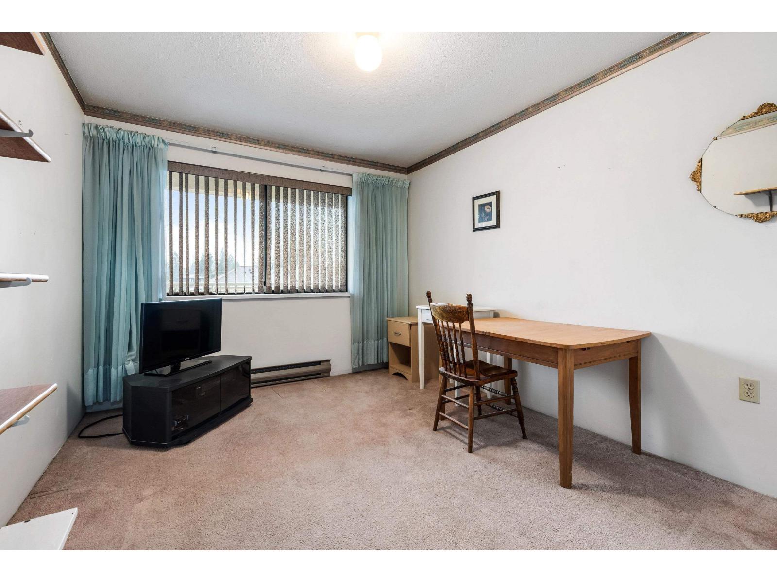 202 33233 E Bourquin Crescent, Abbotsford, British Columbia  V2S 1Y2 - Photo 19 - R3074356