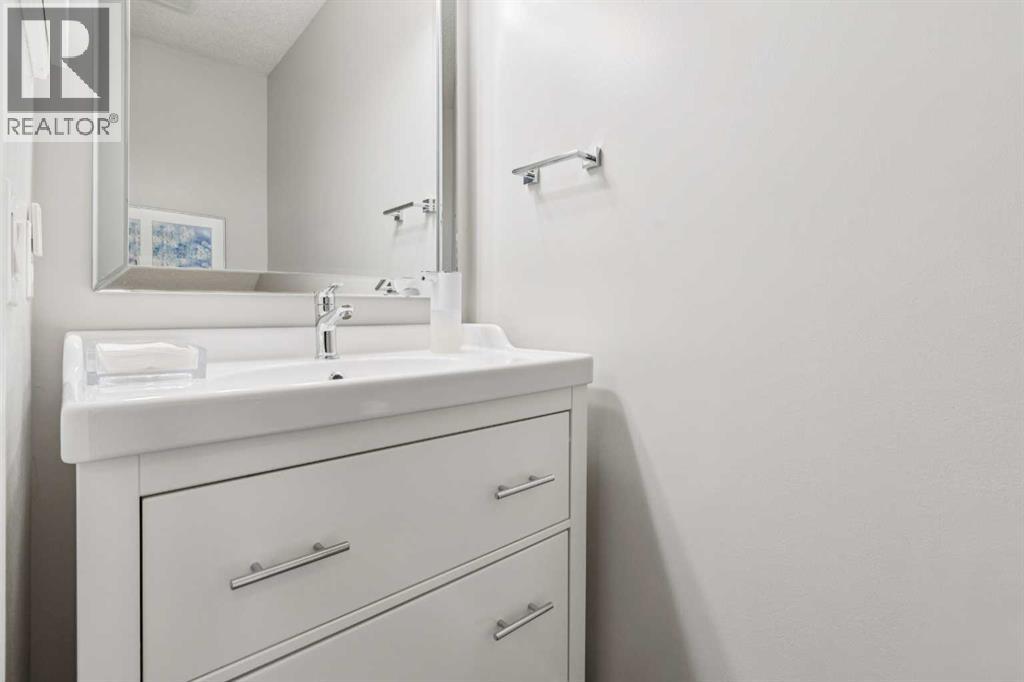 5945 Signal Ridge Heights Sw, Calgary, Alberta  T3H 2K1 - Photo 16 - A2275456