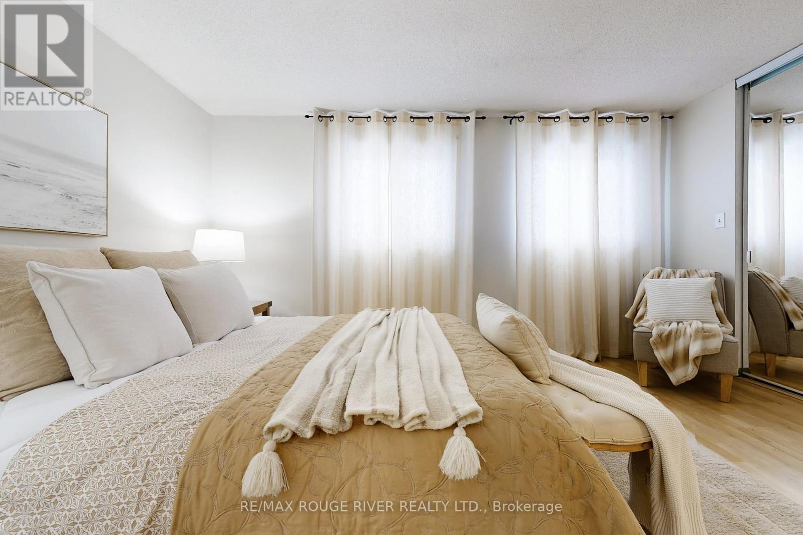 2144 Duberry Drive E, Pickering, Ontario  L1X 2A5 - Photo 16 - E12642700