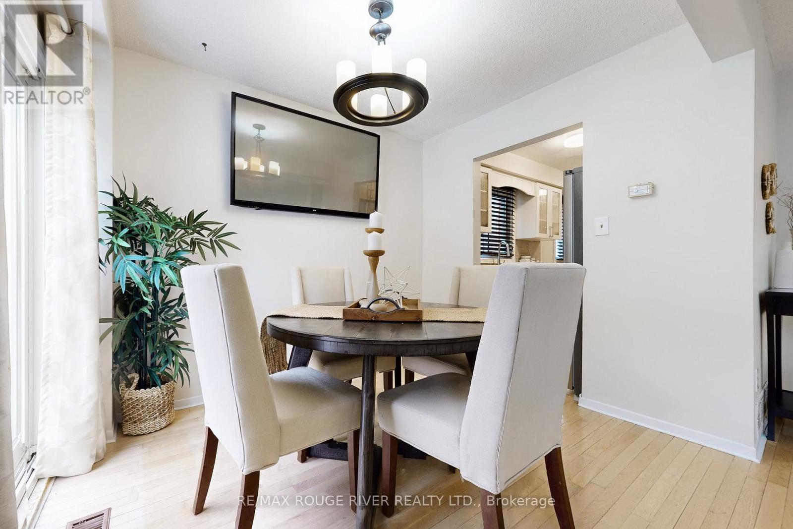 2144 Duberry Drive E, Pickering, Ontario  L1X 2A5 - Photo 6 - E12642700