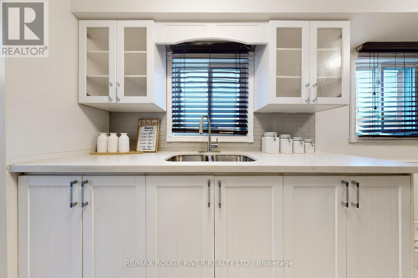 2144 Duberry Drive E, Pickering, Ontario  L1X 2A5 - Photo 9 - E12642700