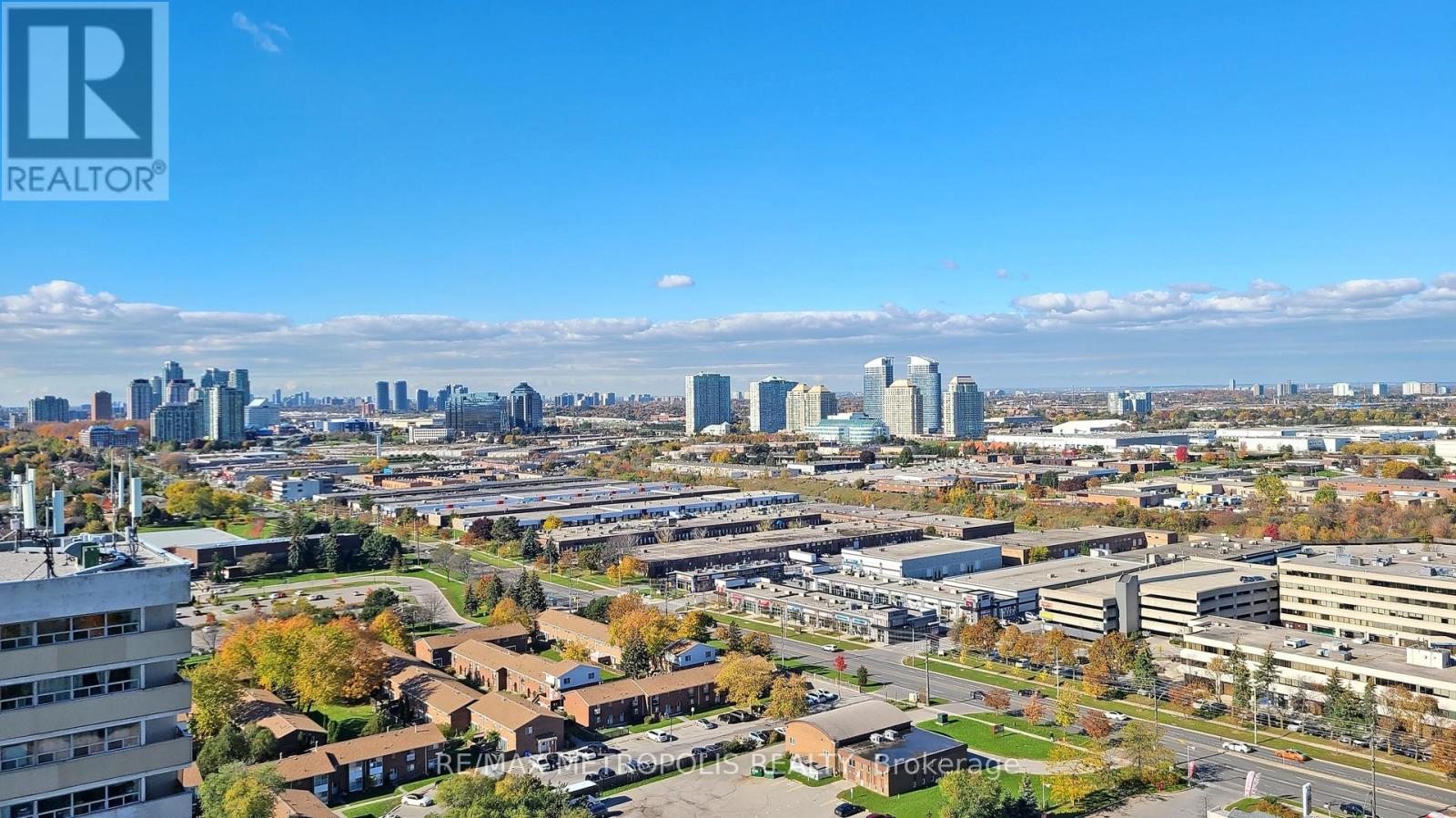 2405 - 30 Meadowglen Place, Toronto, Ontario  M1G 0A6 - Photo 32 - E12642714