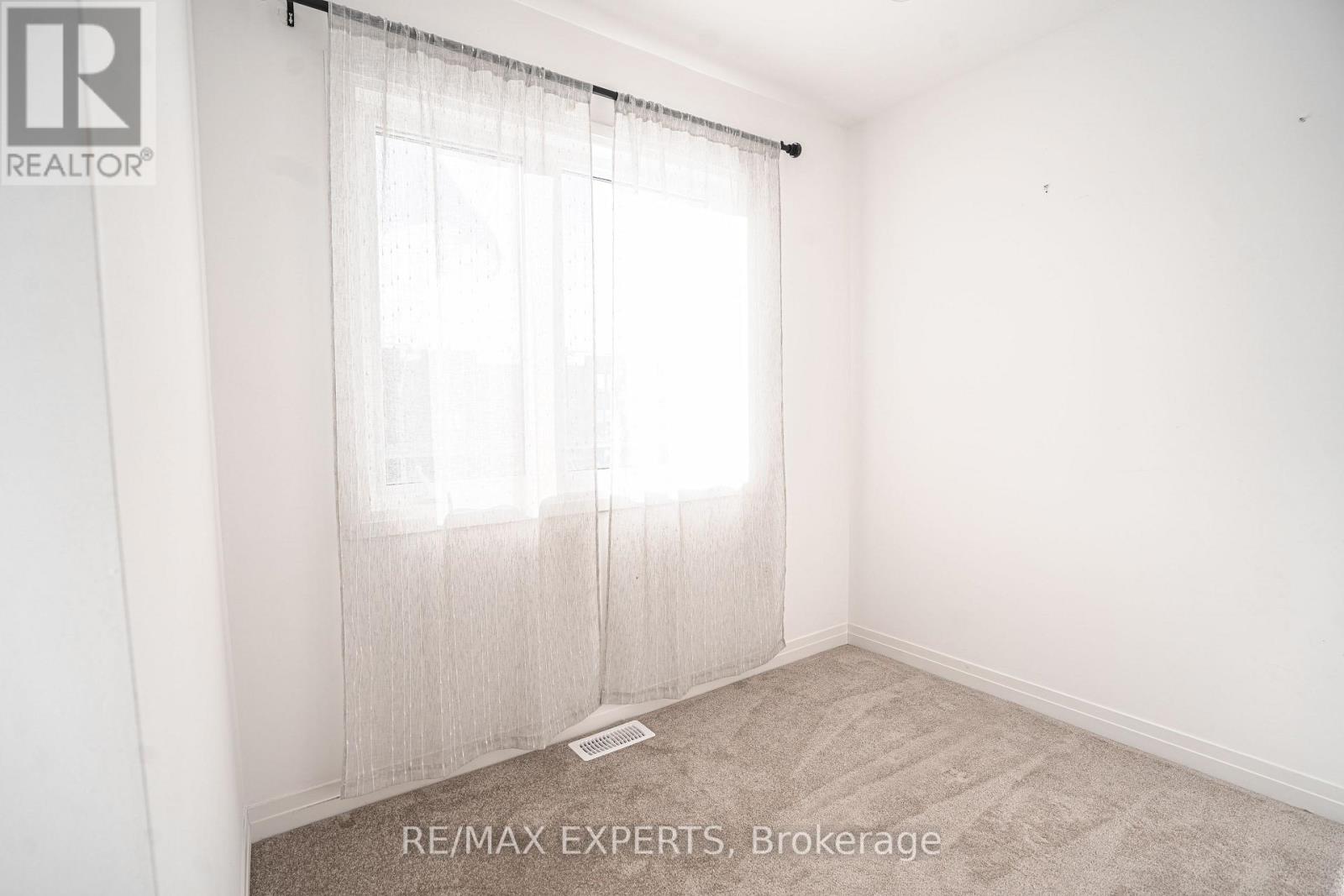 108 Fairlane Avenue, Barrie (Painswick South), Ontario  L9J 0M5 - Photo 22 - S12642720