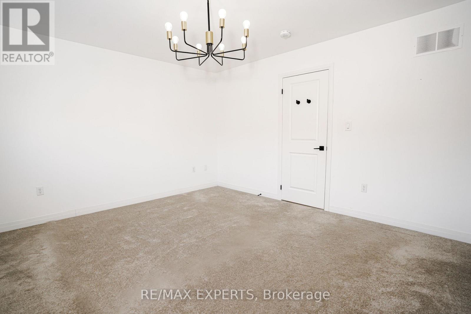 108 Fairlane Avenue, Barrie (Painswick South), Ontario  L9J 0M5 - Photo 24 - S12642720