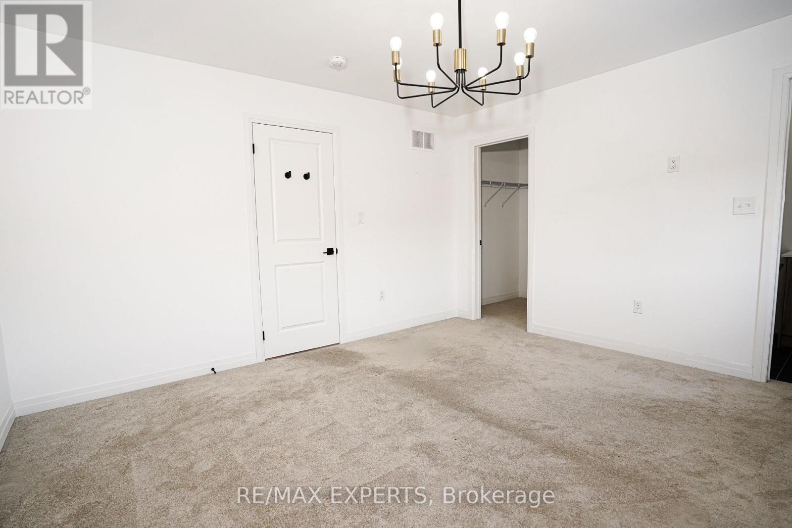 108 Fairlane Avenue, Barrie (Painswick South), Ontario  L9J 0M5 - Photo 25 - S12642720