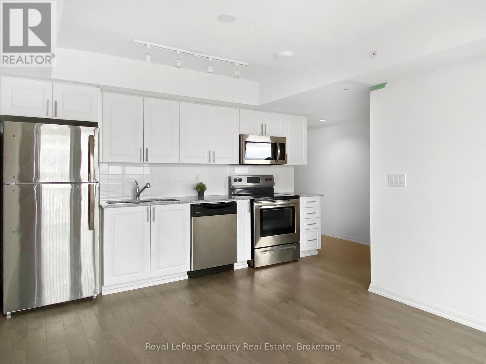 1204 - 3091 Dufferin Street, Toronto, Ontario  M6A 2S7 - Photo 5 - W12642644