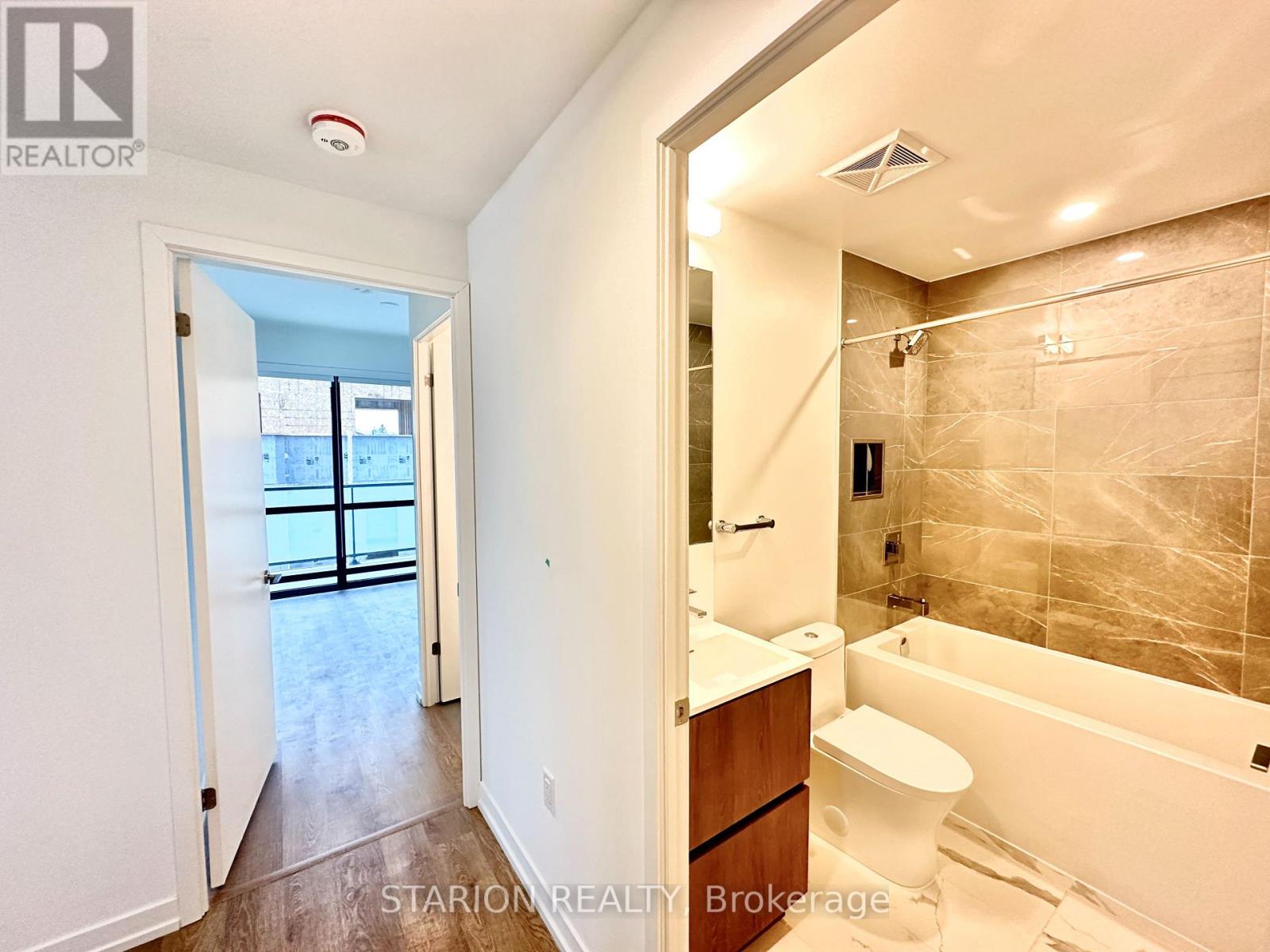 205 - 251 Masonry Way, Mississauga, Ontario  L5H 0B3 - Photo 19 - W12642654