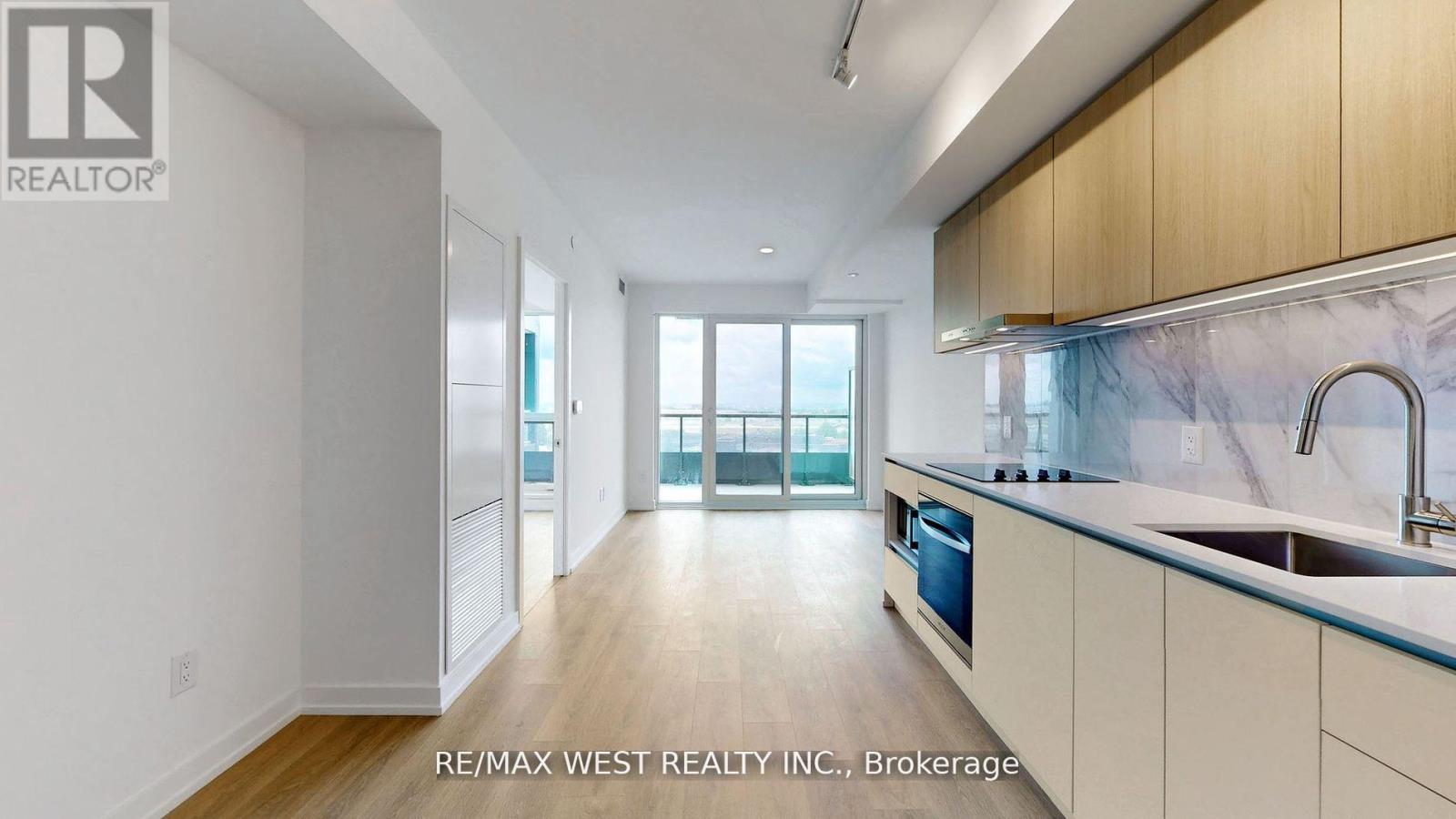 1016 - 1100 Sheppard Avenue W, Toronto, Ontario  M3J 0H1 - Photo 10 - W12642666