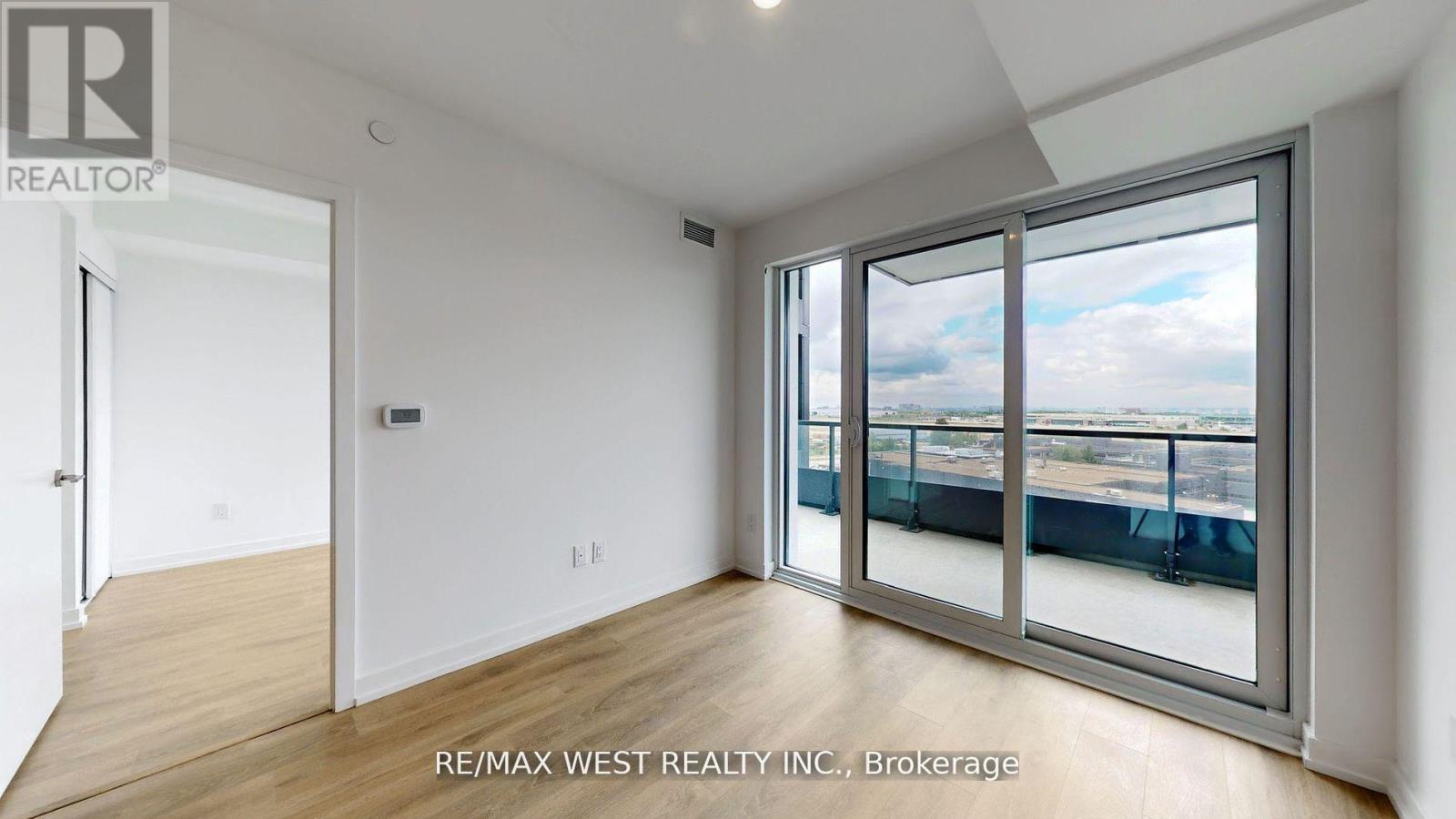 1016 - 1100 Sheppard Avenue W, Toronto, Ontario  M3J 0H1 - Photo 13 - W12642666