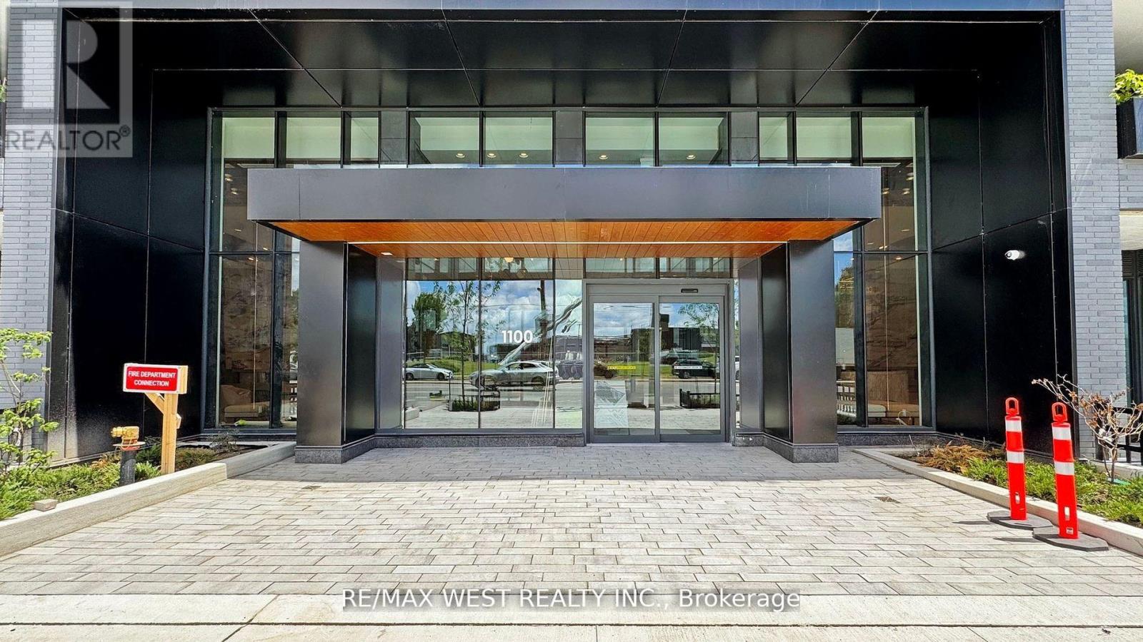 1016 - 1100 Sheppard Avenue W, Toronto, Ontario  M3J 0H1 - Photo 4 - W12642666