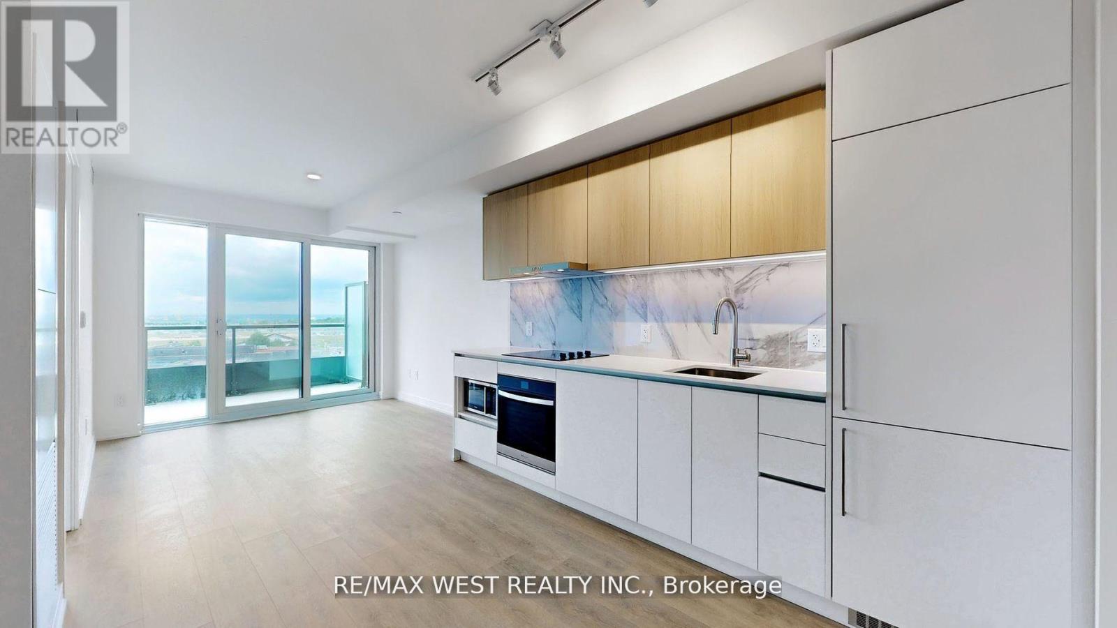 1016 - 1100 Sheppard Avenue W, Toronto, Ontario  M3J 0H1 - Photo 9 - W12642666