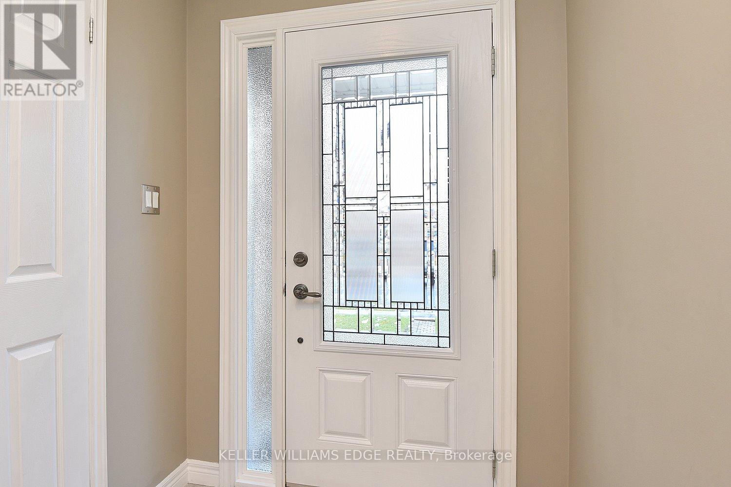 20 - 1245 Stephenson Drive, Burlington, Ontario  L7S 2M1 - Photo 2 - W12642672