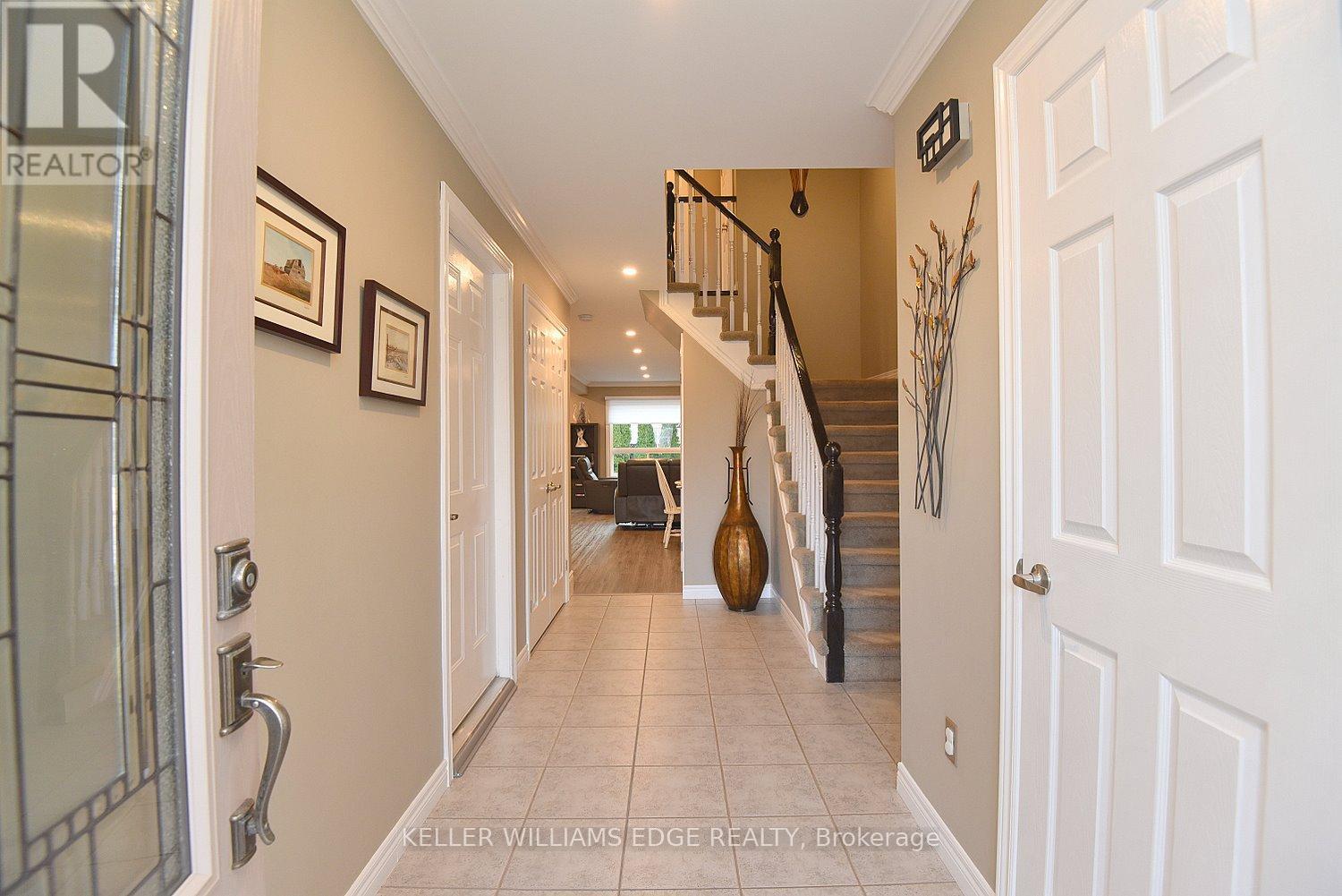 20 - 1245 Stephenson Drive, Burlington, Ontario  L7S 2M1 - Photo 4 - W12642672