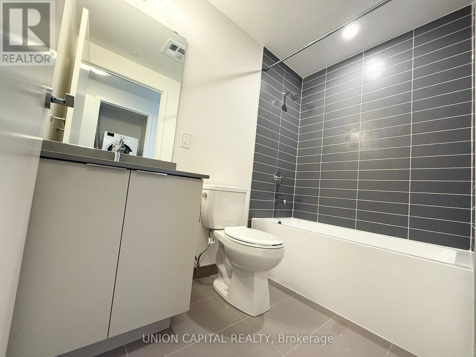 1203 - 3071 Trafalgar Road, Oakville, Ontario  L6H 8C6 - Photo 11 - W12642676