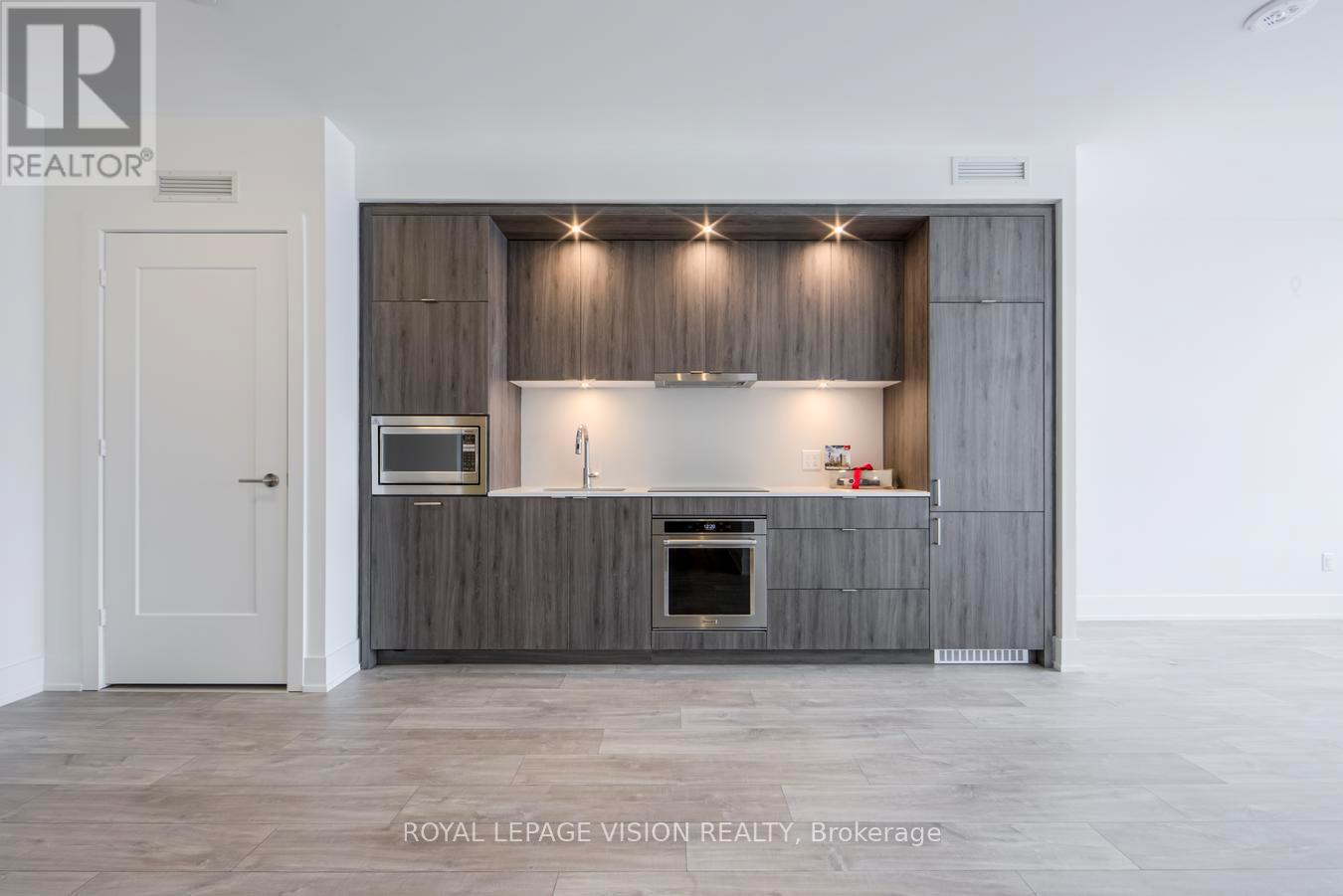 713 - 259 THE KINGSWAY, Toronto, Ontario