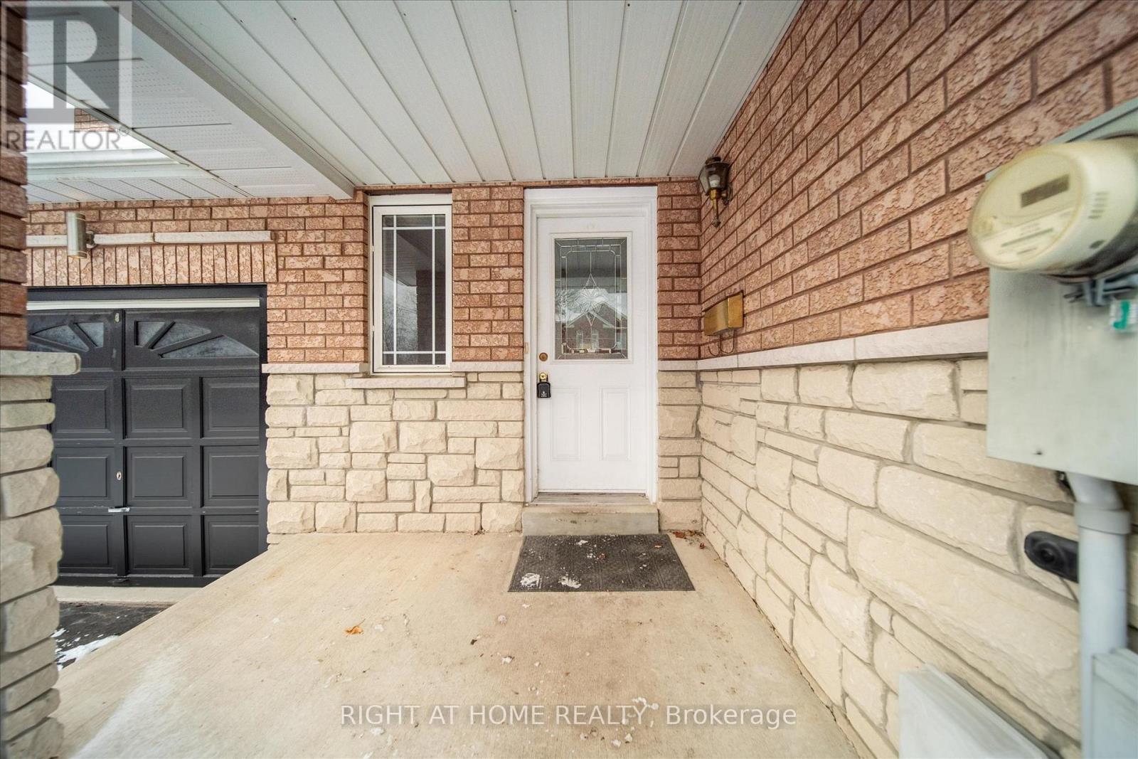 1983 Treetop Way, Pickering, Ontario  L1V 7C8 - Photo 2 - E12642770