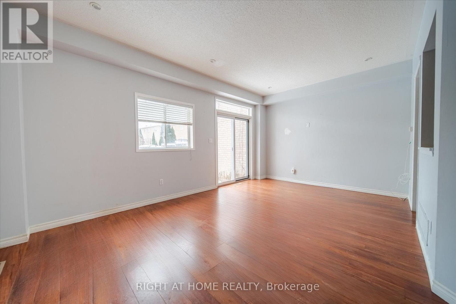 1983 Treetop Way, Pickering, Ontario  L1V 7C8 - Photo 4 - E12642770