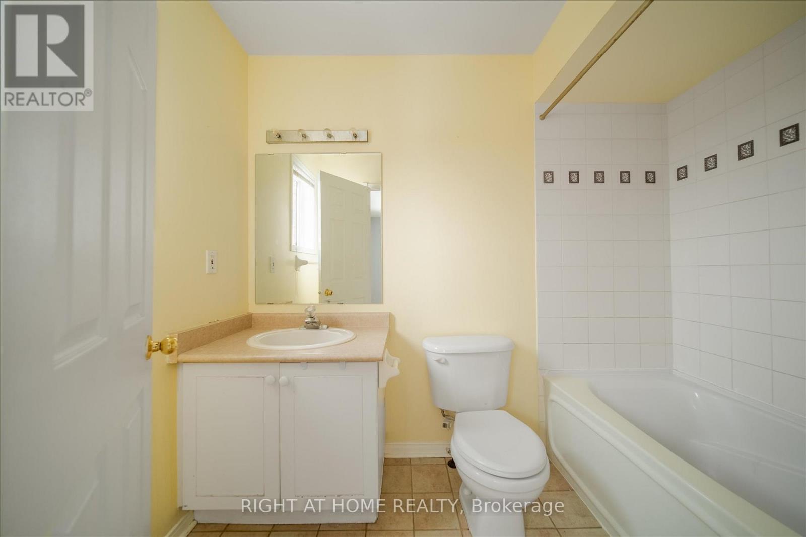 1983 Treetop Way, Pickering, Ontario  L1V 7C8 - Photo 8 - E12642770