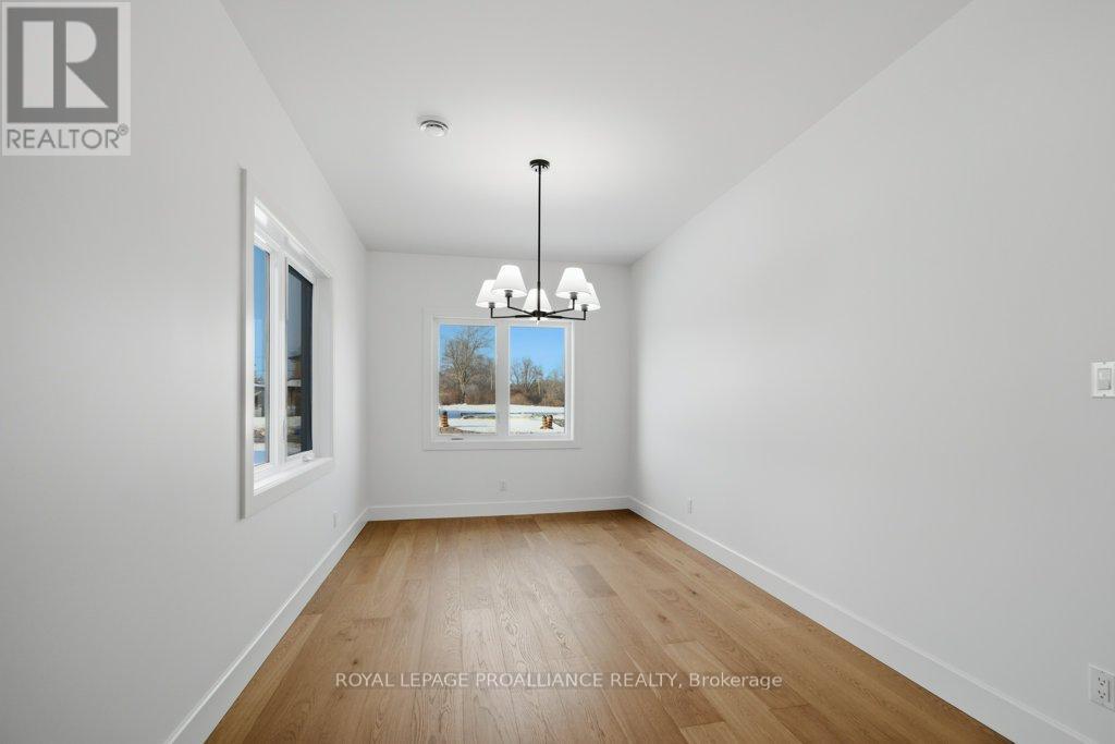 39 Fraser Drive, Quinte West, Ontario  K0K 1E0 - Photo 10 - X12642808