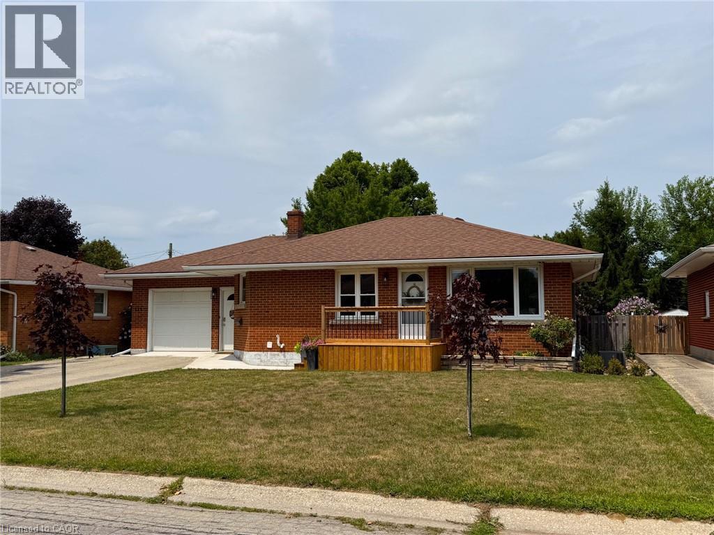153 CONNAUGHT Avenue, Delhi, Ontario