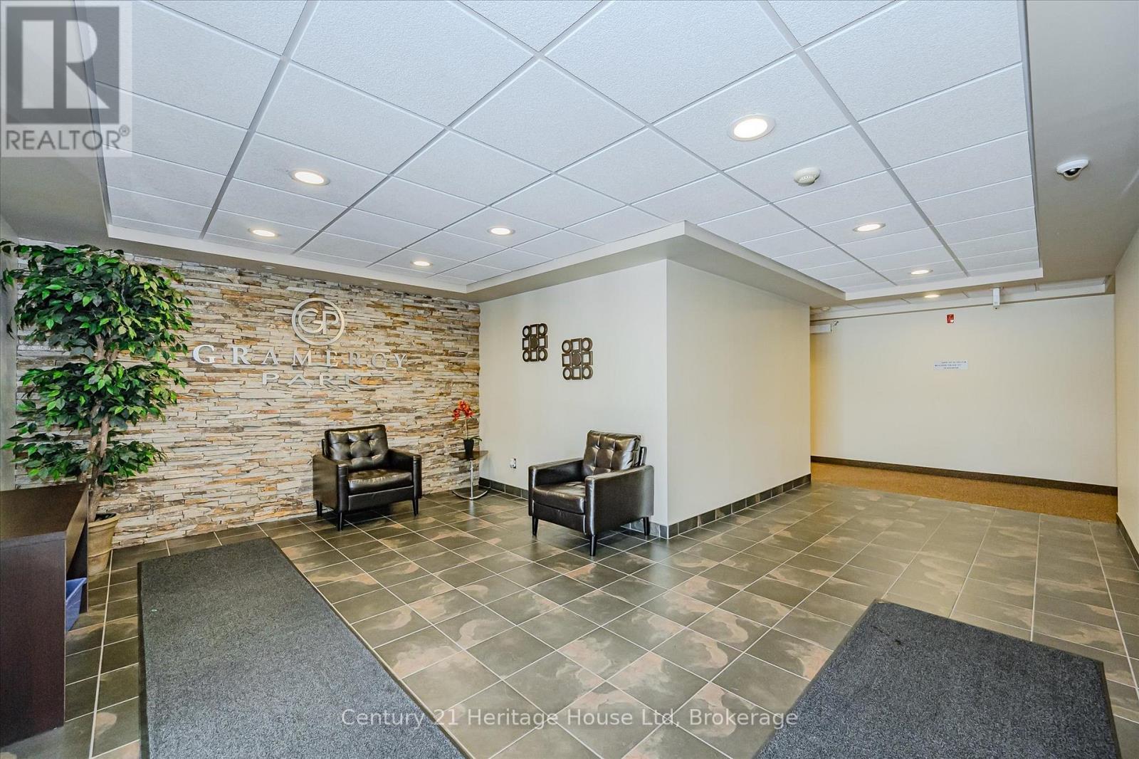 402 - 901 Paisley Road, Guelph, Ontario  N1K 0A7 - Photo 32 - X12642762