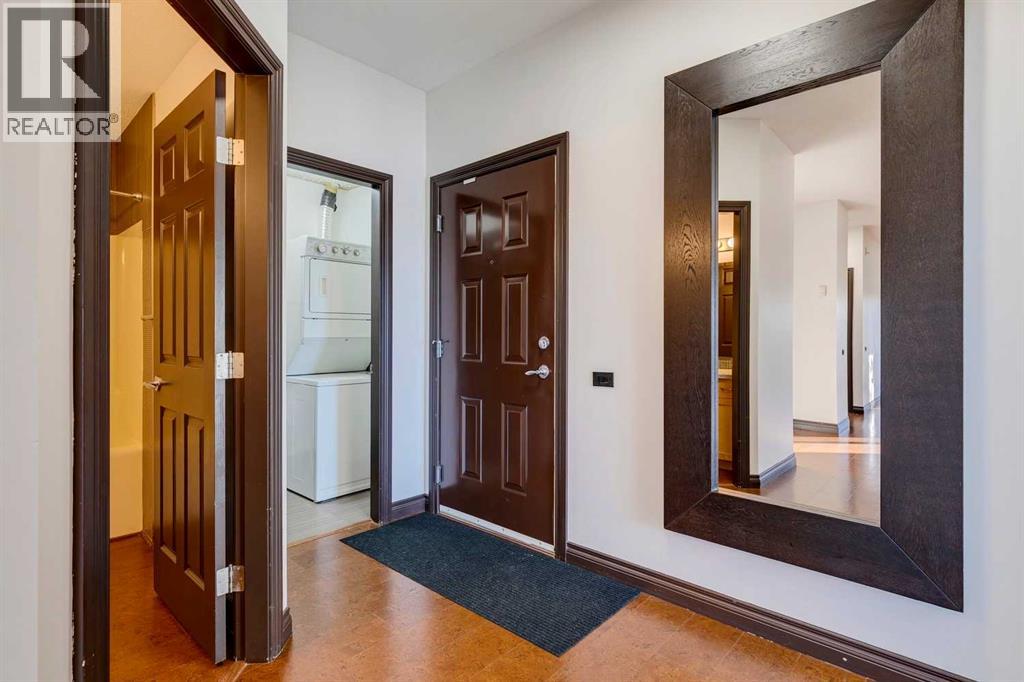 403, 3810 43 Street Sw, Calgary, Alberta  T3E 7T7 - Photo 3 - A2268563