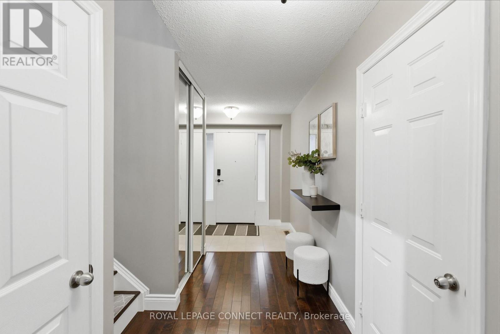 856 Sorrento Avenue, Oshawa, Ontario  L1J 6V9 - Photo 5 - E12642050