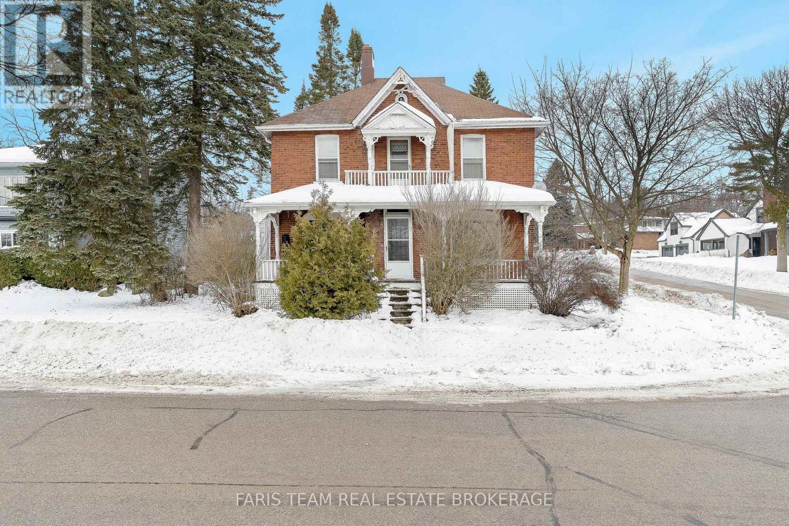 170 KEMPENFELT DRIVE, Barrie, Ontario