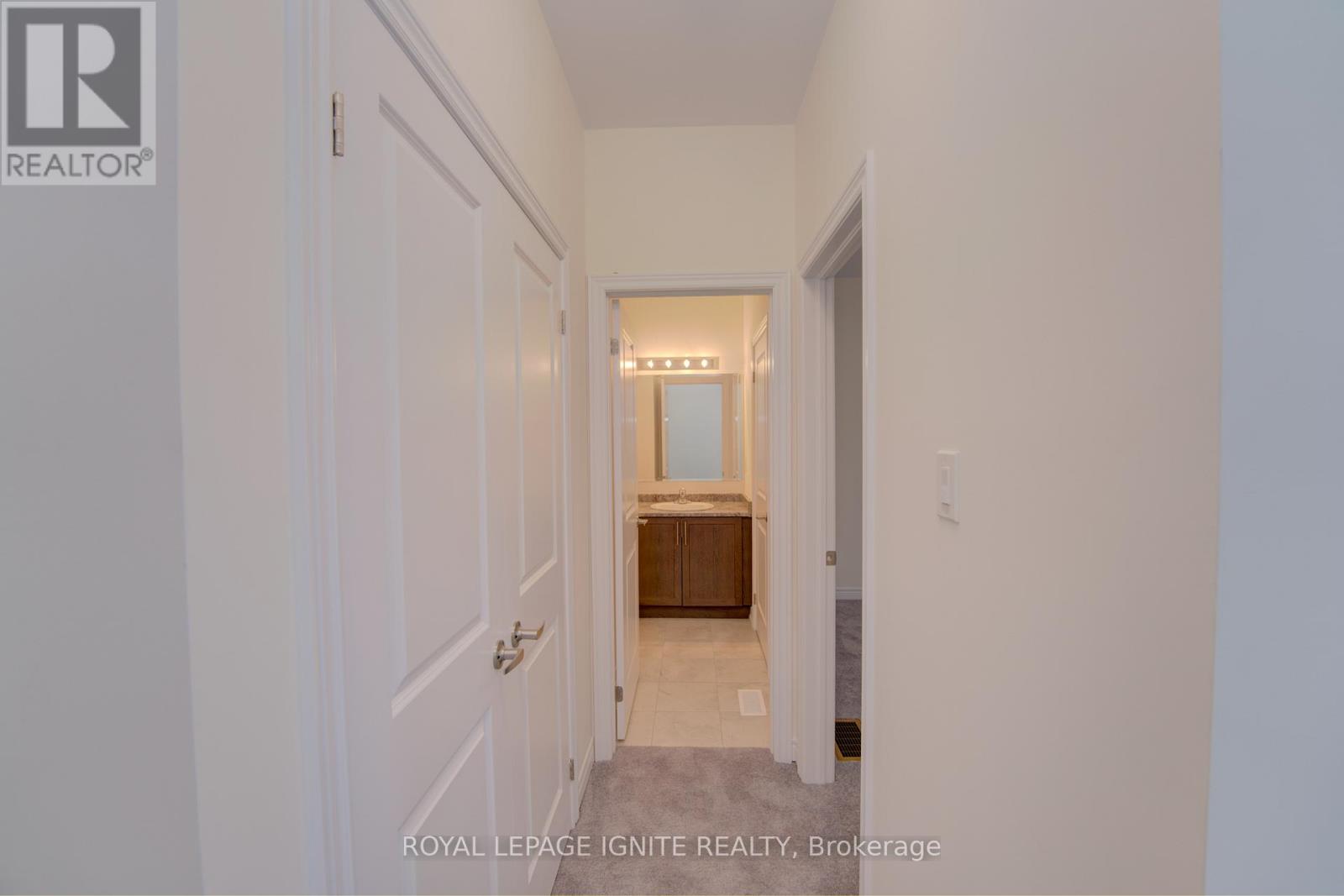 43 East Vista Terrace, Quinte West, Ontario  K0K 1L0 - Photo 5 - X12642680