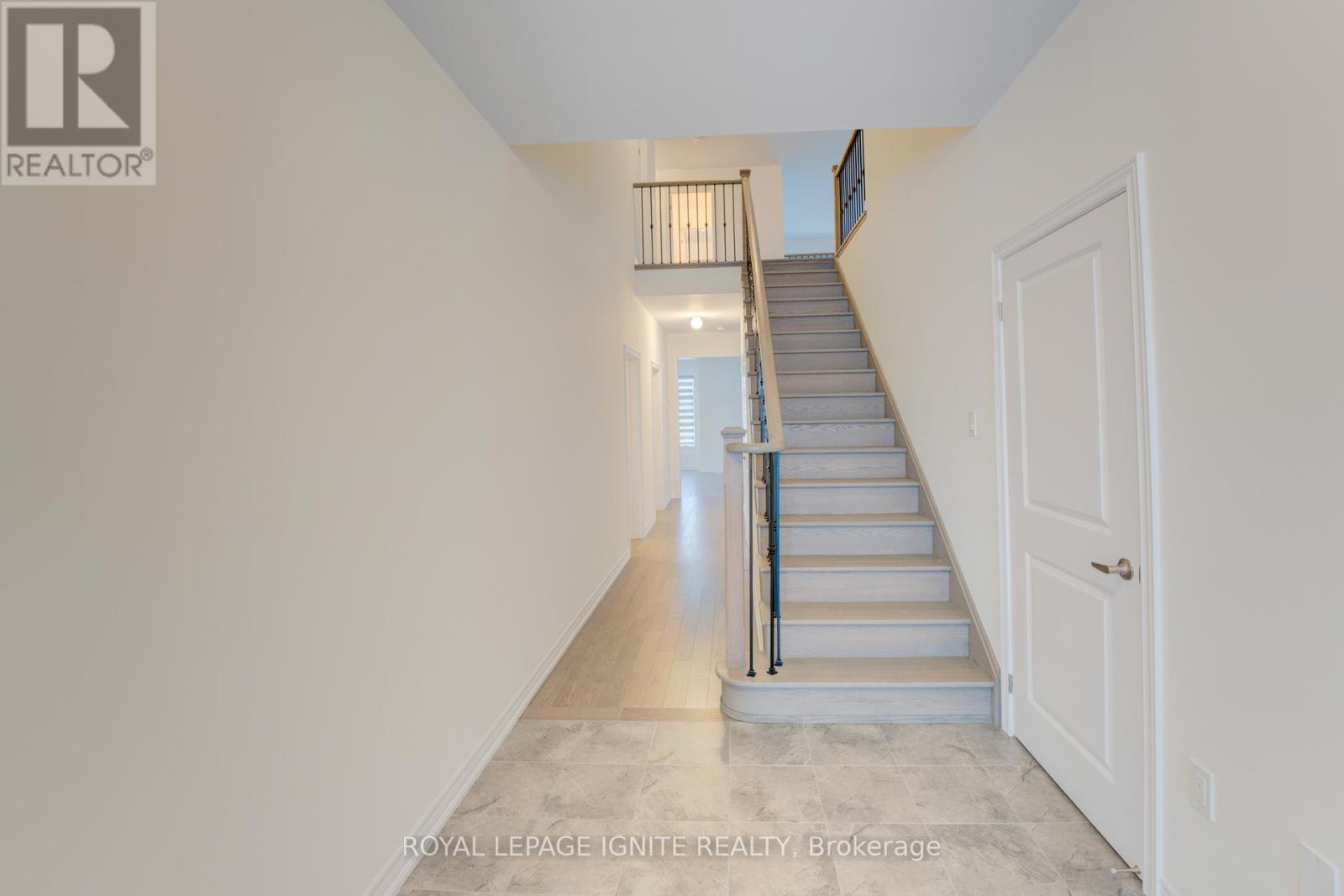 43 East Vista Terrace, Quinte West, Ontario  K0K 1L0 - Photo 8 - X12642680