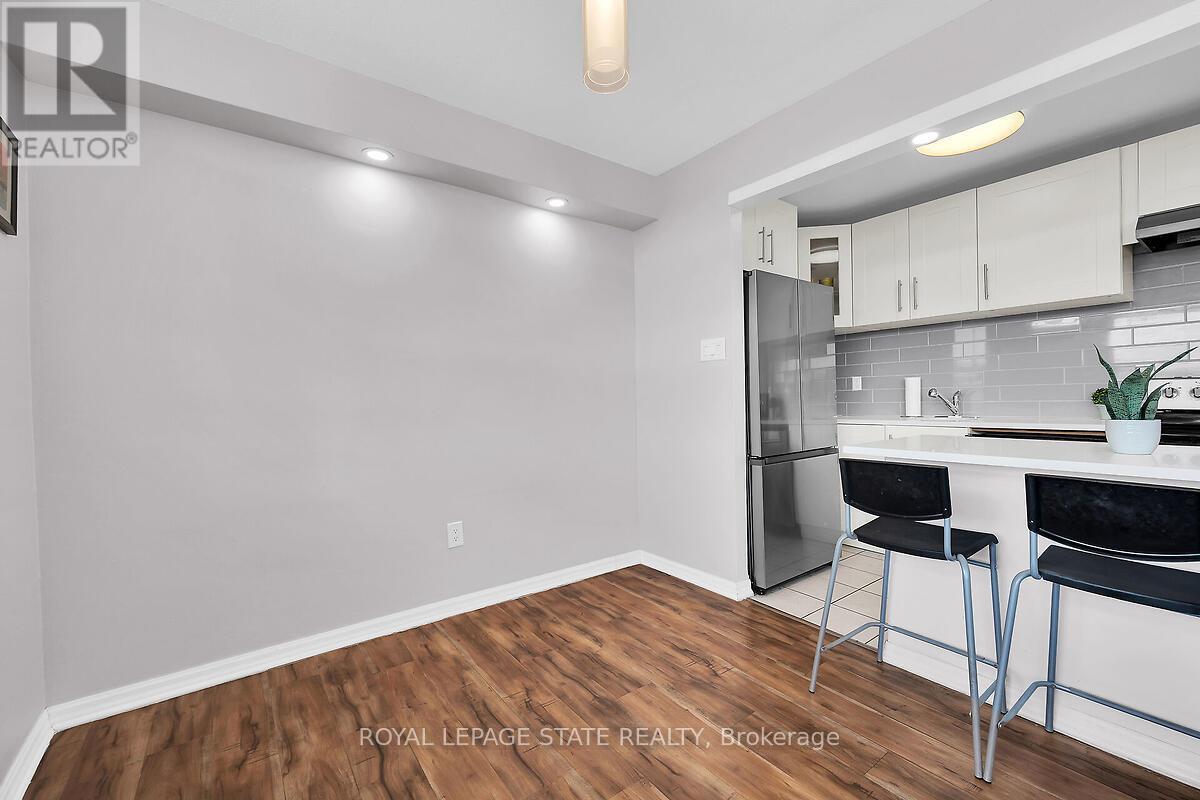 811 - 15 Albright Road, Hamilton, Ontario L8K 5J2 - Photo 15 - X12642684