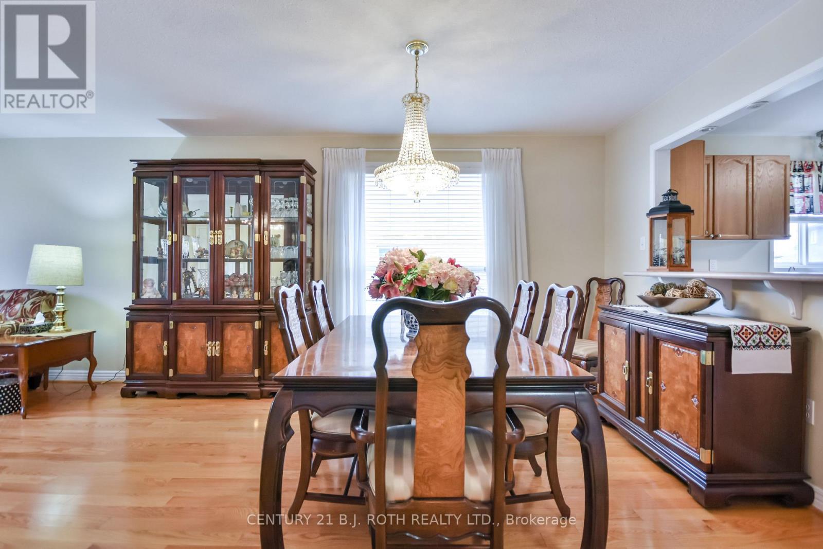 77 Sun King Crescent, Barrie, Ontario  L4M 7K4 - Photo 9 - S12321318