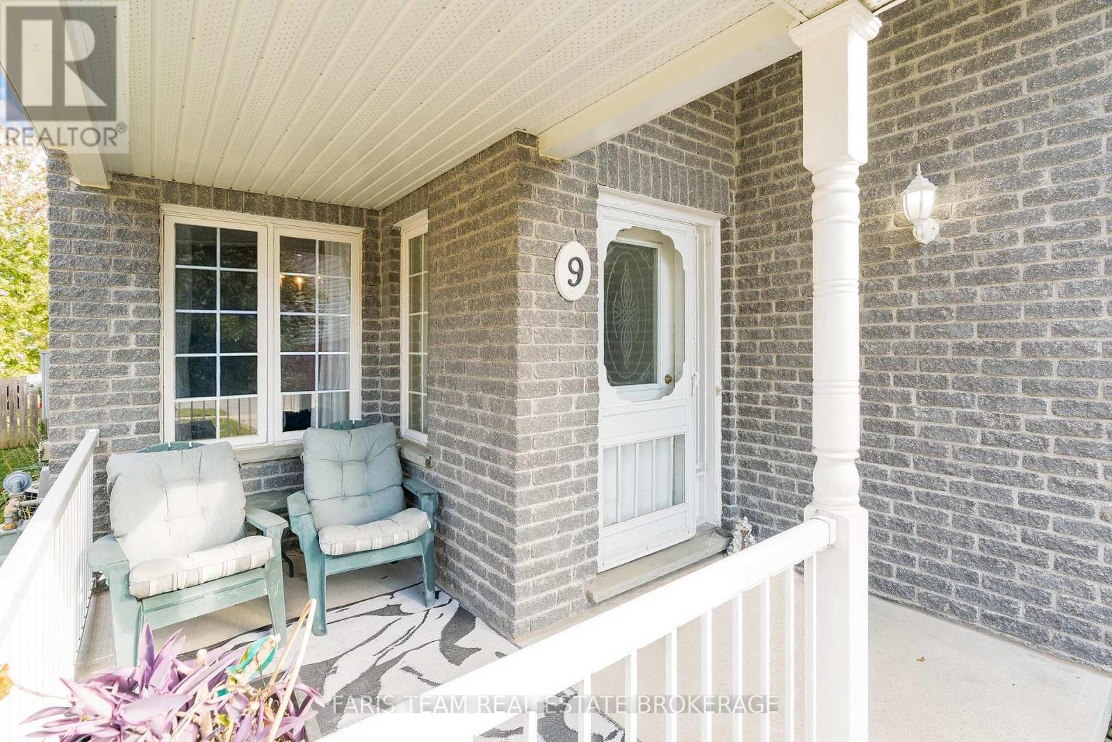 9 Julia Crescent, Orillia, Ontario  L3V 7Y9 - Photo 5 - S12504080