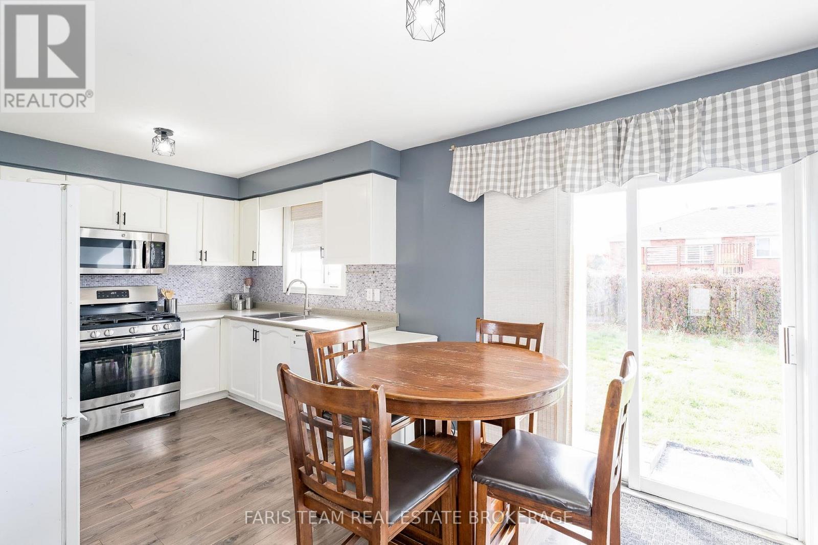 24 Marsellus Drive, Barrie, Ontario  L4N 8S6 - Photo 6 - S12562518